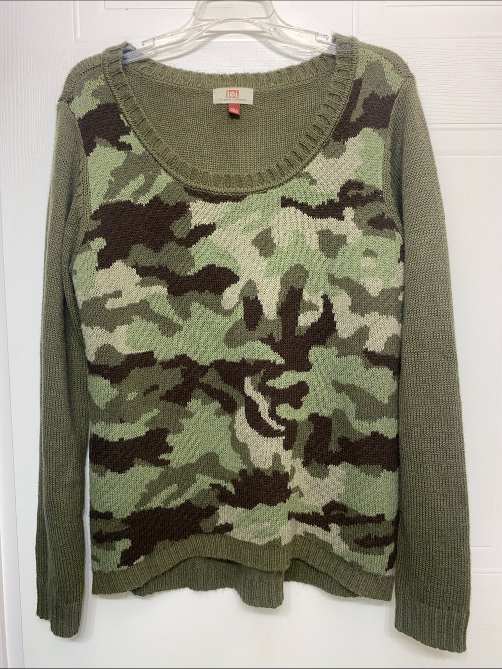 lei Camouflage Crewneck Sweater in Olive Green and Brown